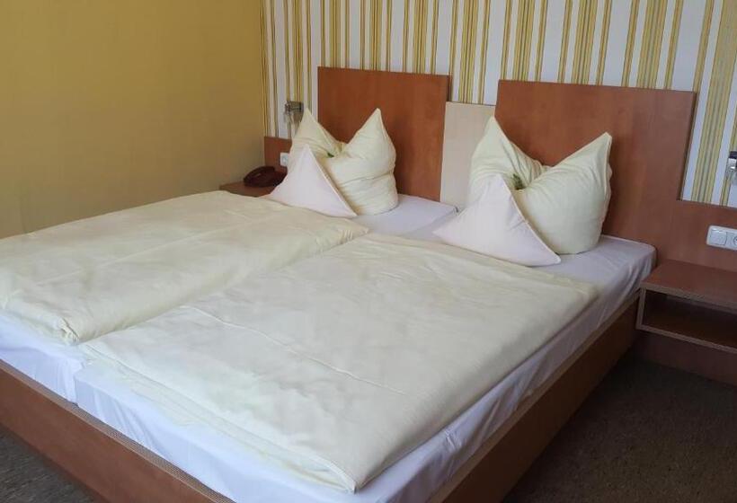 Отель Krone Rüdesheim