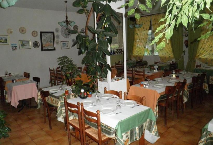 فندق La Pierre Blanche