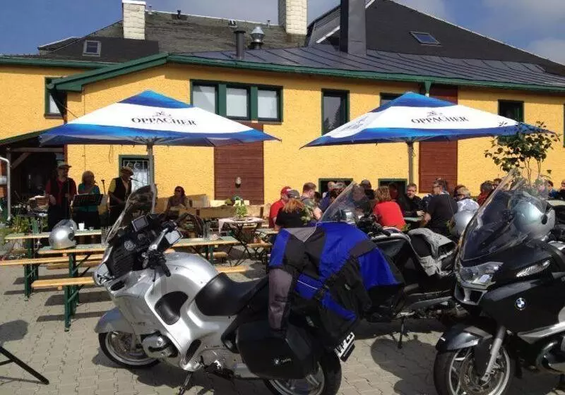 ホテル Landgasthof Zur Fichte