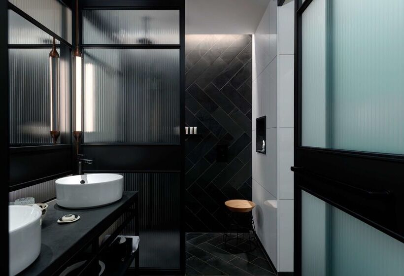 Отель Qt Melbourne