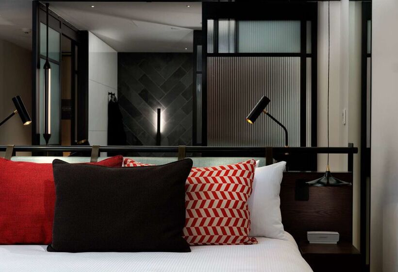 Отель Qt Melbourne