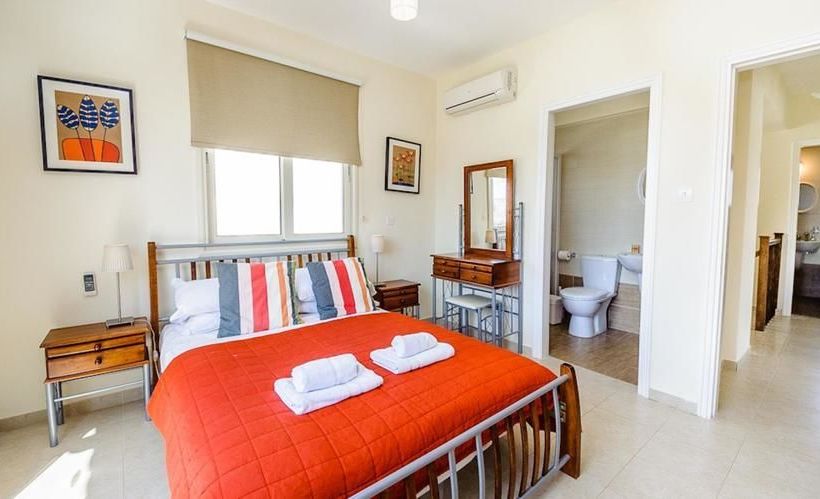 Kapparis Holiday Villa 018