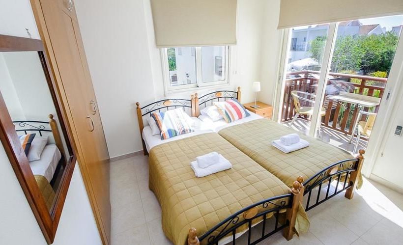 Kapparis Holiday Villa 018