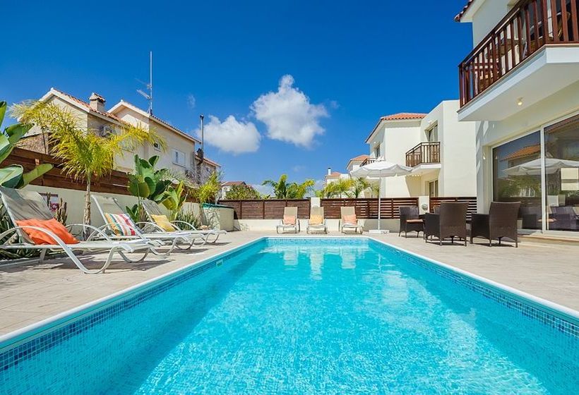 Kapparis Holiday Villa 018