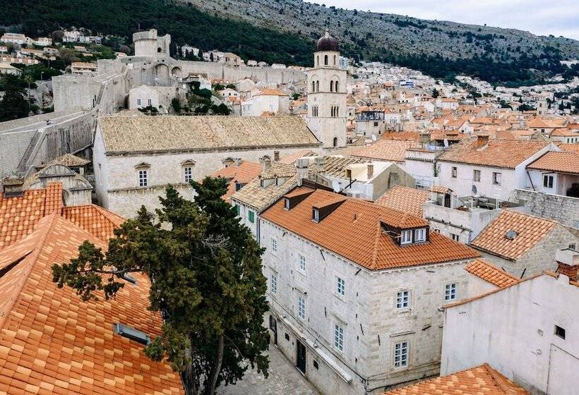 Klarisa Palace Rooms