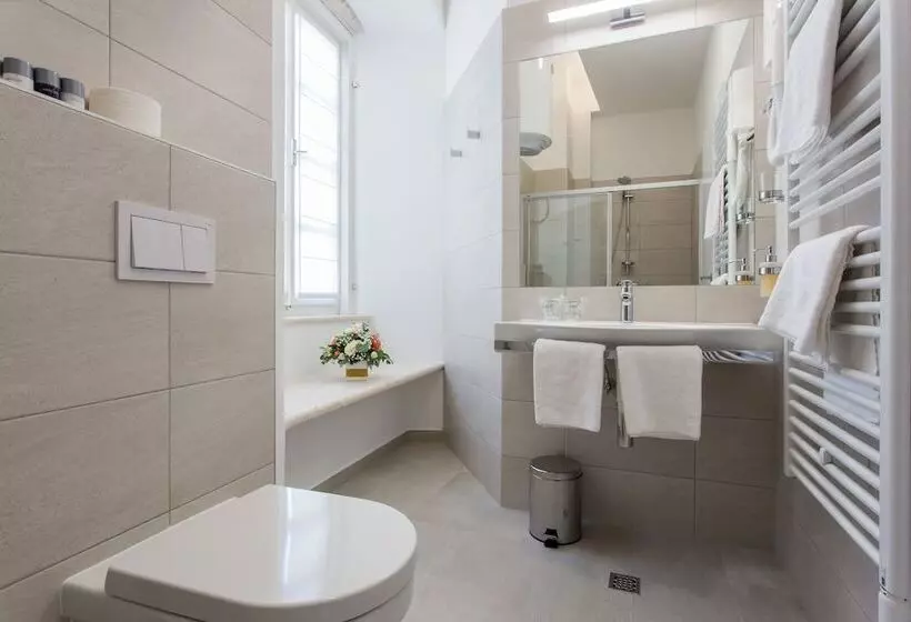 Klarisa Palace Rooms