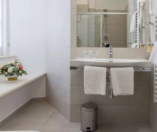 Klarisa Palace Rooms