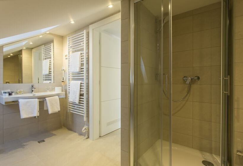 Klarisa Palace Rooms