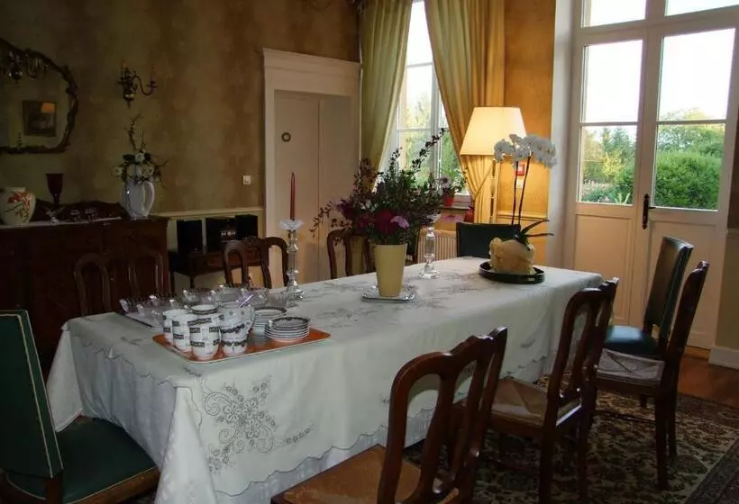 Aamiaismajoitus (B&B) Domaine De Gondrange   Chambres D Hôtes