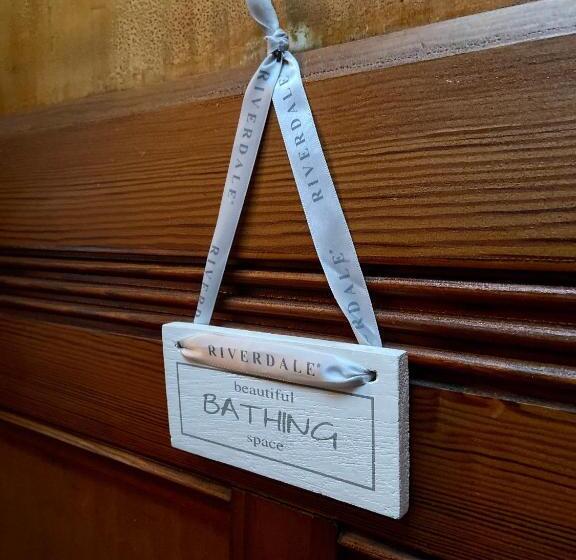 تختخواب و صبحانه Villa Louise