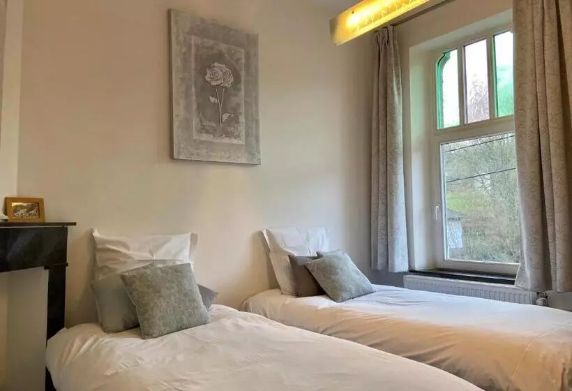 تختخواب و صبحانه Villa Louise