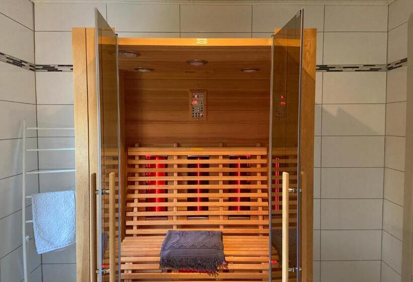 تختخواب و صبحانه Villa Louise