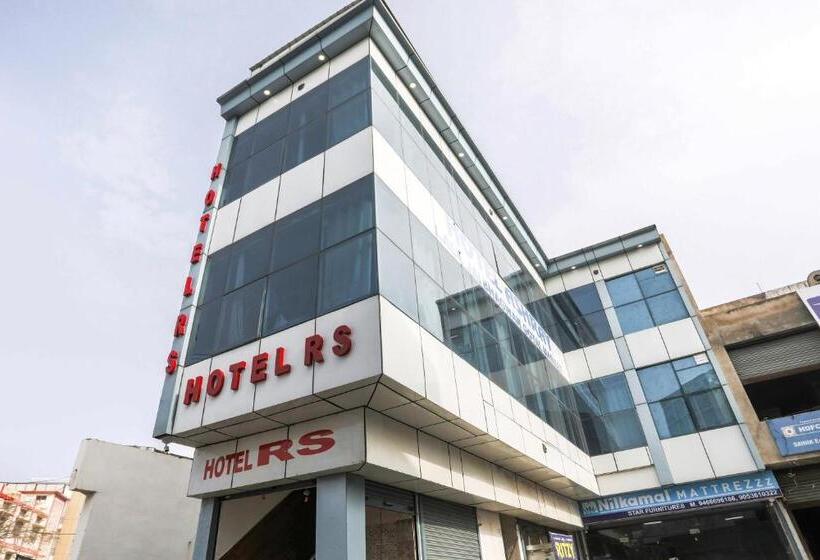 Flagship Hotel Rs