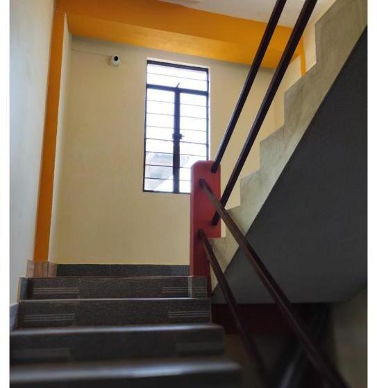 فندق Anmeti Travellers Inn