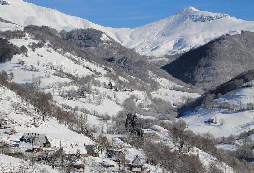 Отель Hôtel Restaurant Aux Genêts D Or