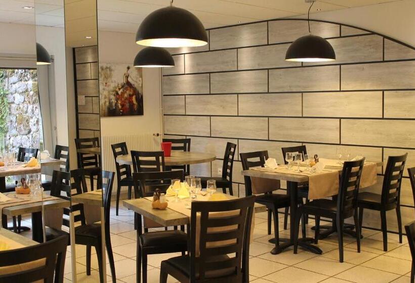 Отель Hôtel Restaurant Aux Genêts D Or