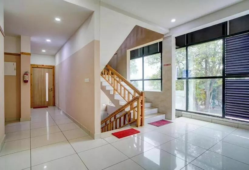 هتل O New Famy Home
