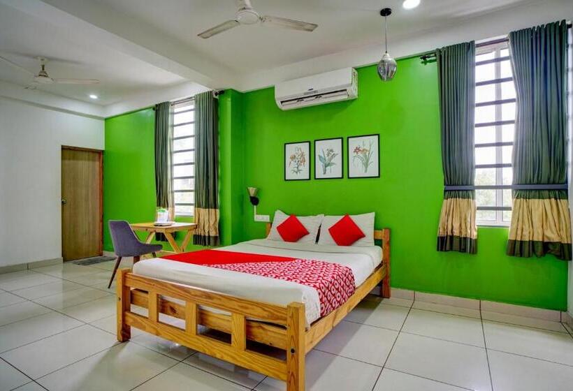 Hotel O New Famy Home