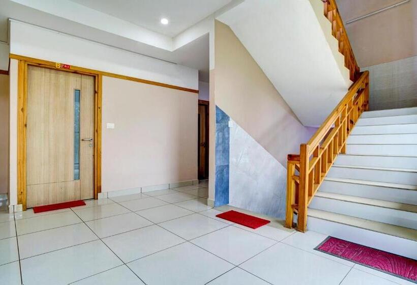 Hotel O New Famy Home