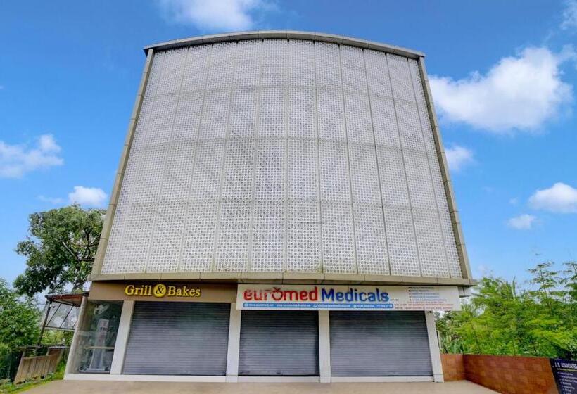 Hotel O New Famy Home