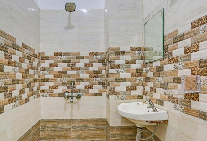 בית מלון כפרי Oyo Alaska