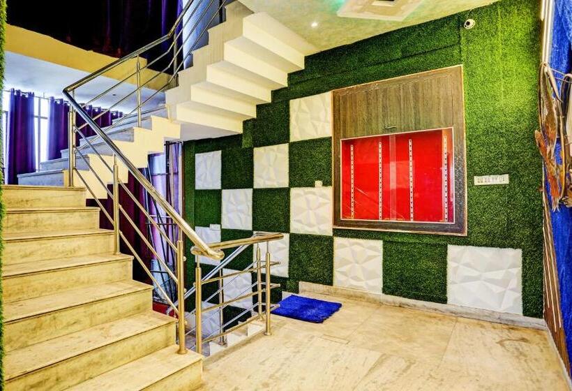 בית מלון כפרי Oyo Alaska