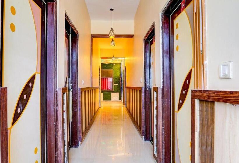 בית מלון כפרי Oyo Alaska