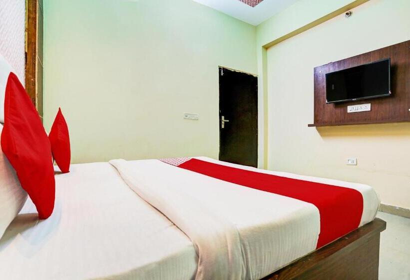 בית מלון כפרי Oyo Alaska