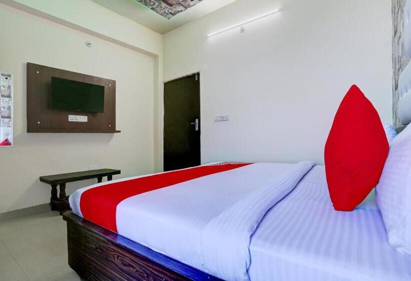 בית מלון כפרי Oyo Alaska