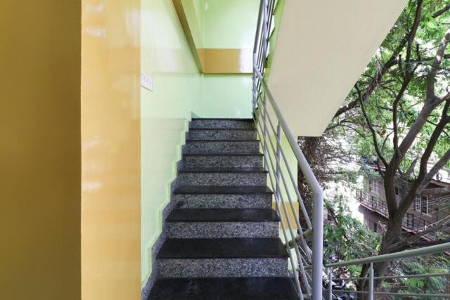 هتل Palm Rooms Near Christh University&dairy Circle