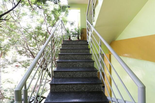 هتل Palm Rooms Near Christh University&dairy Circle