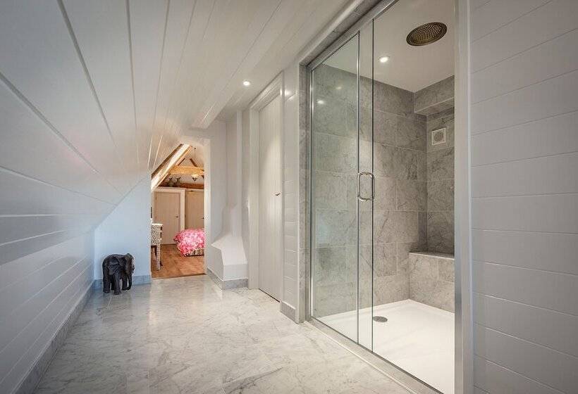 酒店 The Dial House