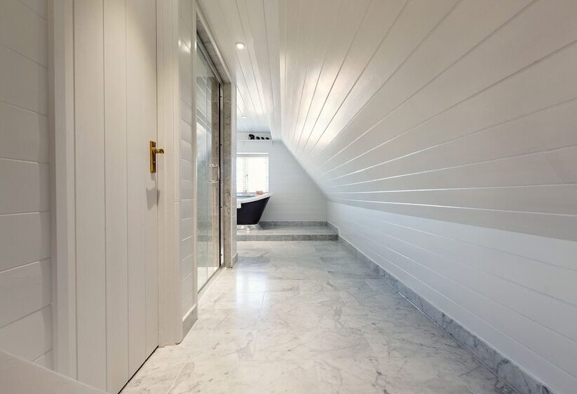 酒店 The Dial House