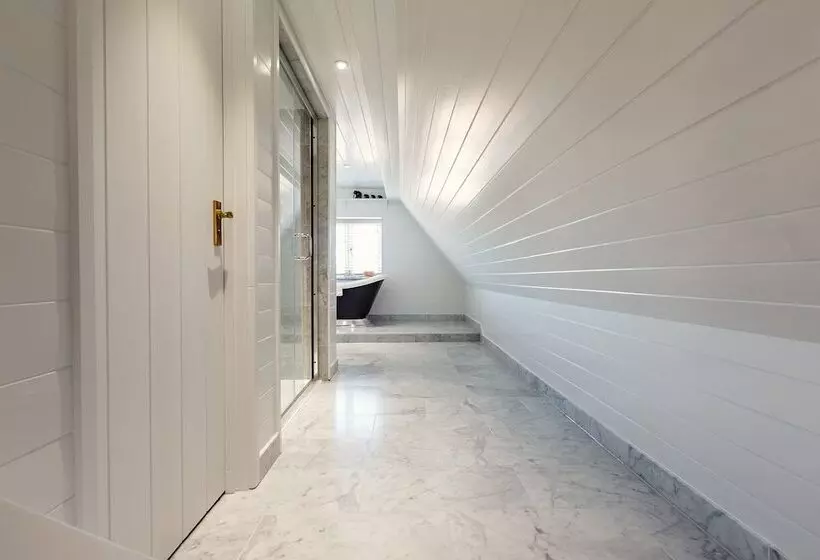 Hotelli The Dial House