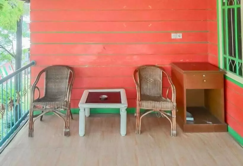 Hotelli Villa Anyelir Yustik Mitra Reddoorz