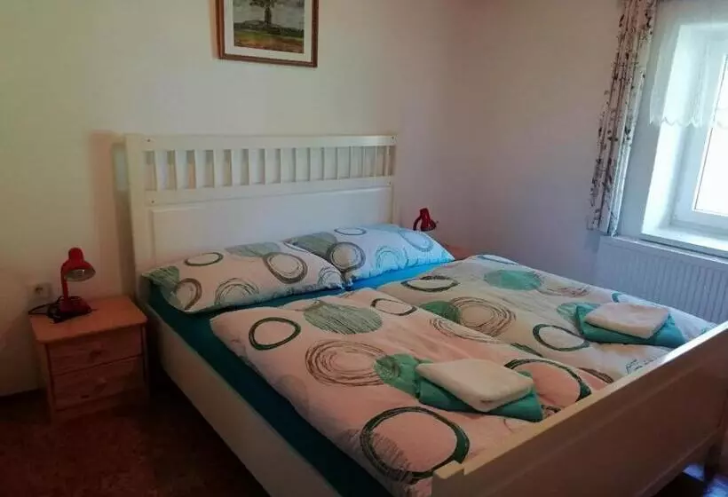 Majatalo Penzion Pochop