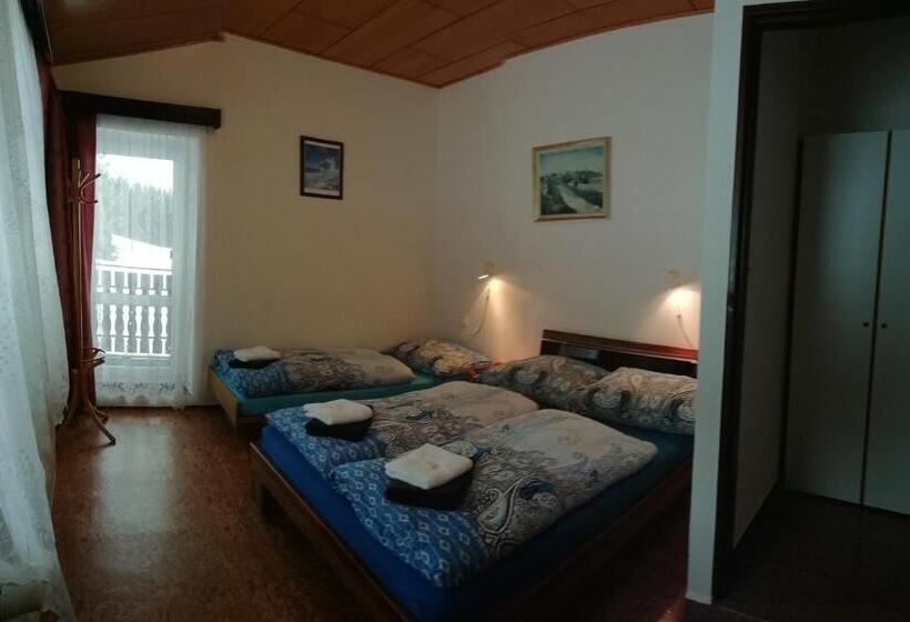 Panzió Penzion Pochop