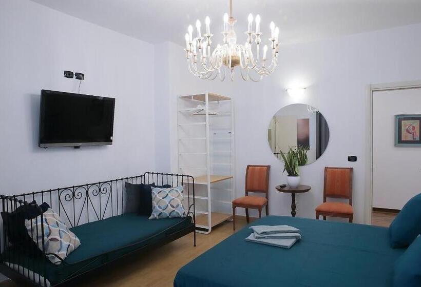 פנסיון Savoia & Cavour _ Premium Signature _