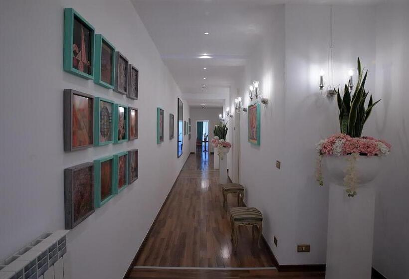 פנסיון Savoia & Cavour _ Premium Signature _