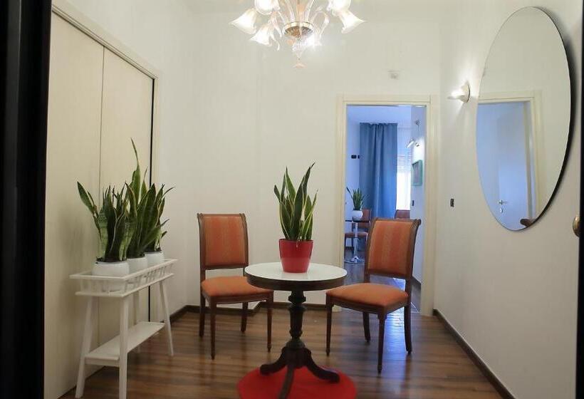 פנסיון Savoia & Cavour _ Premium Signature _