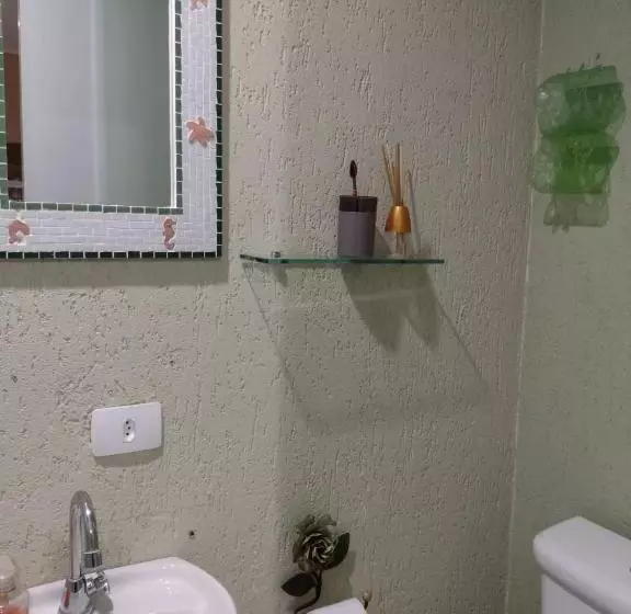 ペンション Suite Hanaki Com Microondas E Frigobar