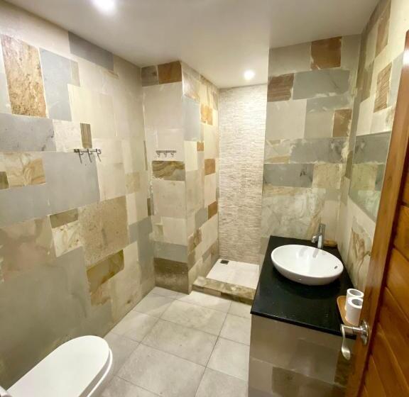 بنسيون Surf Bali Villa