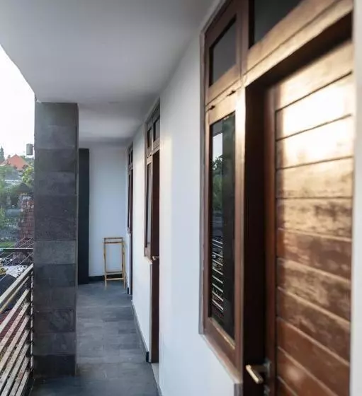 ペンション Surf Bali Villa