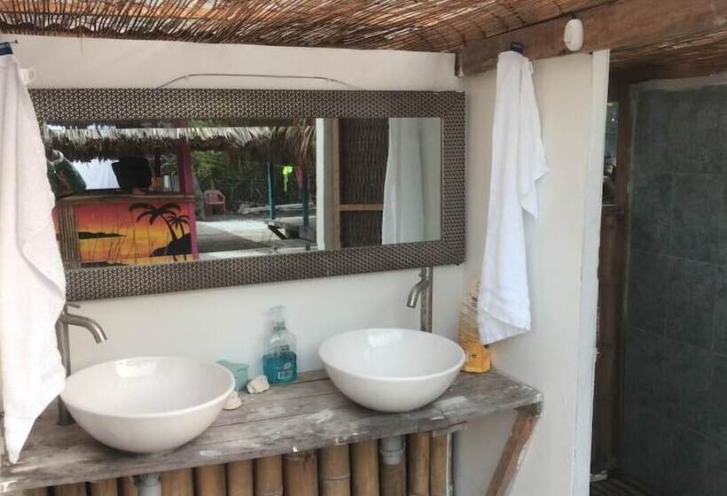 여관 Cafe Arena Beach