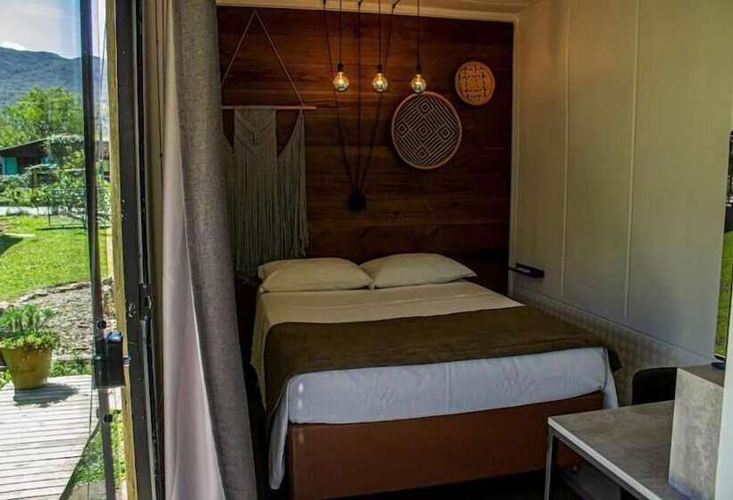 簡易ホテル Eden Bed & Nature