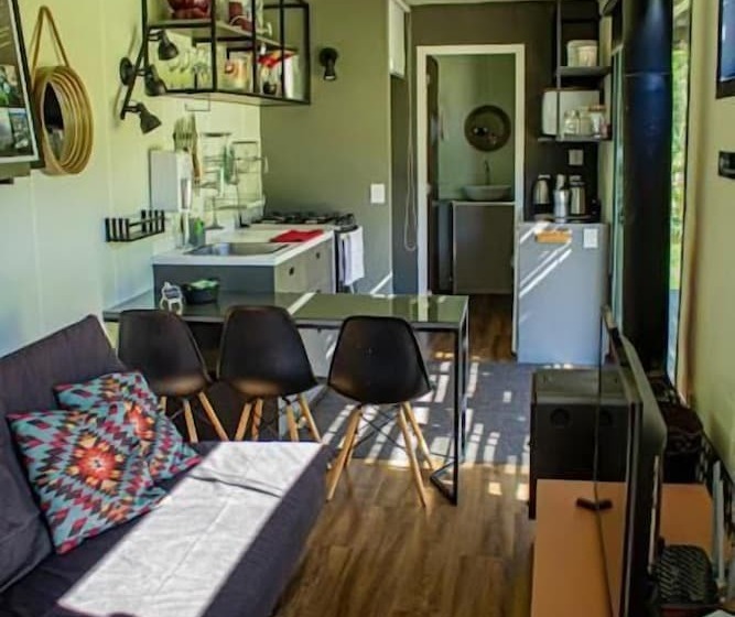 簡易ホテル Eden Bed & Nature