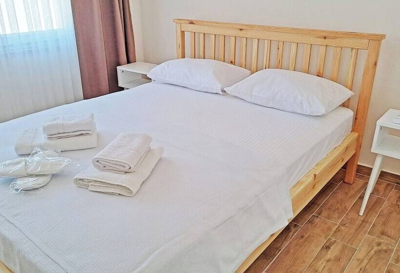 هتل Aura Bozcaada