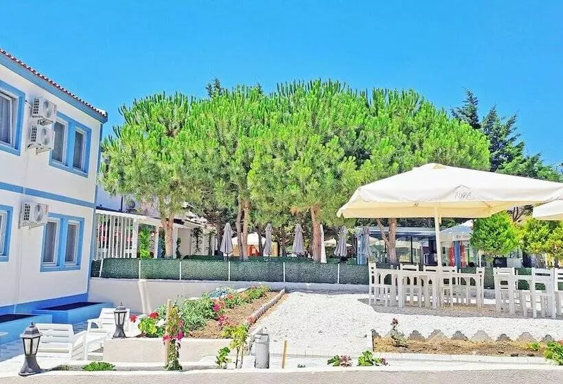 هتل Aura Bozcaada