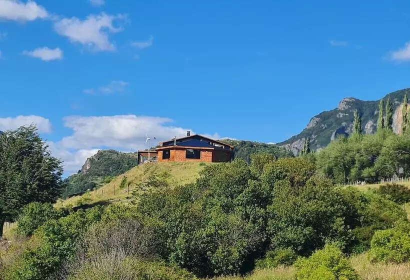 Hotelli Confluencia Rio Emperador