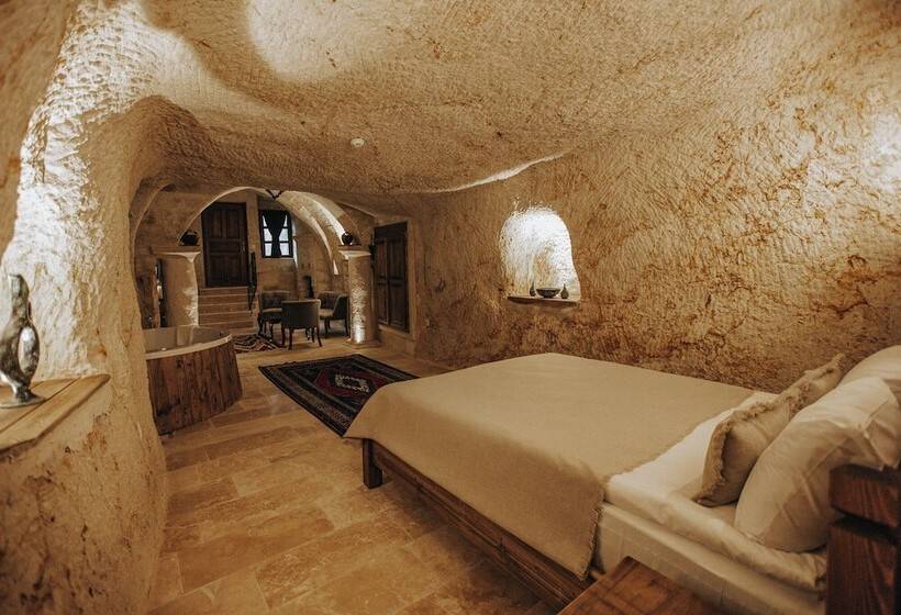 هتل Lagania In Cave